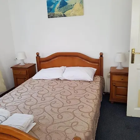 Guest house Restaurant Arconi 3*
